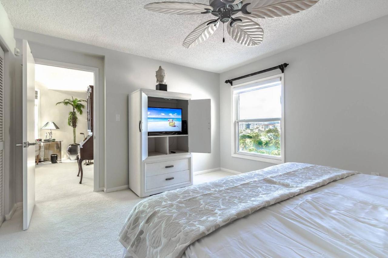 Siesta Breakers Penthouse On The Beach Sarasota Exterior photo