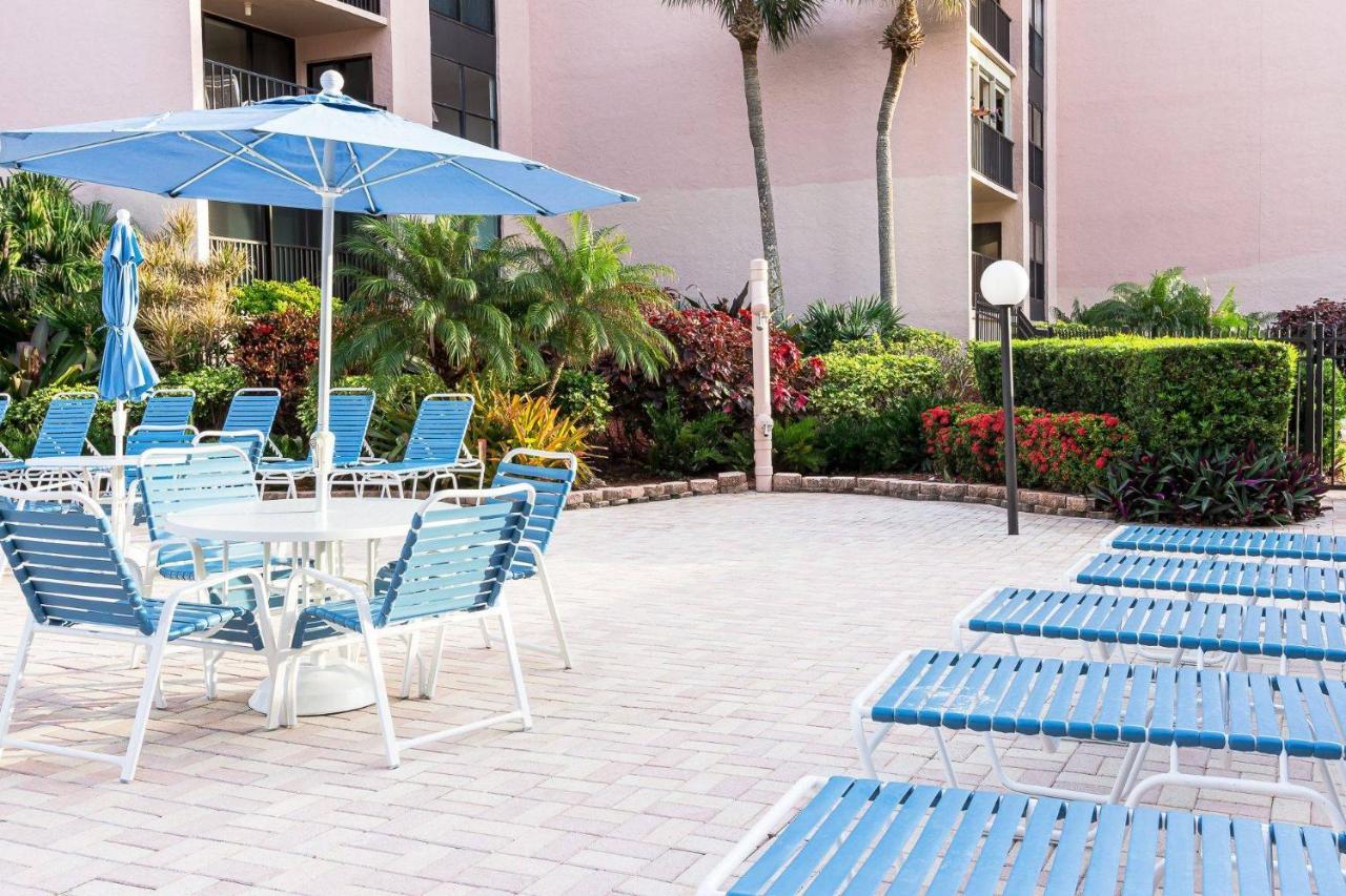 Siesta Breakers Penthouse On The Beach Sarasota Exterior photo